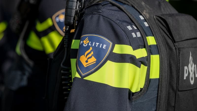 Foto van politie.nl: Twee politieagenten gewond na geweld tijdens controle op Bospolderplein in Rotterdam | 112melder